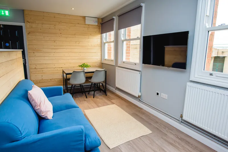 Flat E, 25 Lister Gate - Luxury 5 Bed City Centre Apartment - Thumbnail 18